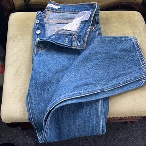 Levi’s wedgie straight size 26